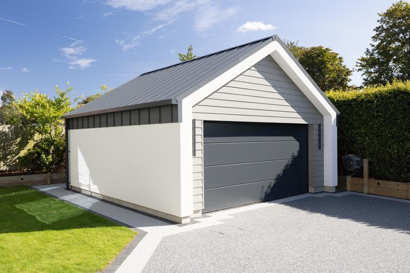 Outbuilding with matching GreenCoat PLX roof